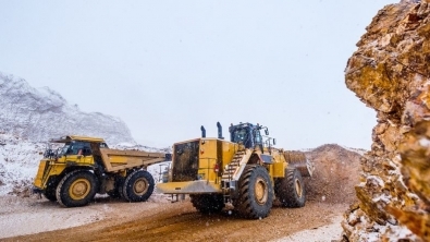 Золото и драгметаллы дешевеют, как и акции их производителей Золото и драгметаллы дешевеют, как и акции их производителей