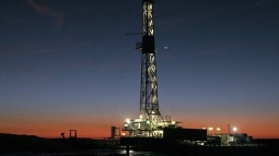 Падение цены нефти WTI усилилось до 3%, Brent дешевеет на 2% Падение цены нефти WTI усилилось до 3%, Brent дешевеет на 2%