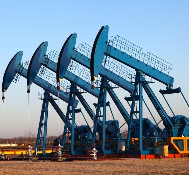 Запасы нефти в США за неделю снизились на 2,73 млн баррелей Запасы нефти в США за неделю снизились на 2,73 млн баррелей