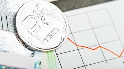 Рубль продолжает дешеветь на фоне ускорения снижения развивающихся валют Рубль продолжает дешеветь на фоне ускорения снижения развивающихся валют