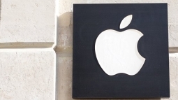Вашингтон одобрил запросы Apple на исключение из пошлин против КНР Вашингтон одобрил запросы Apple на исключение из пошлин против КНР