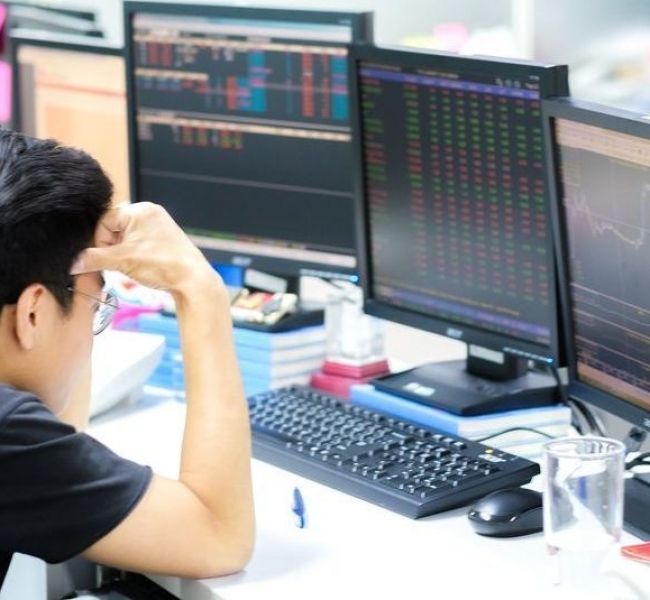 Прогнозы и комментарии. Не хватает сил для роста Прогнозы и комментарии. Не хватает сил для роста