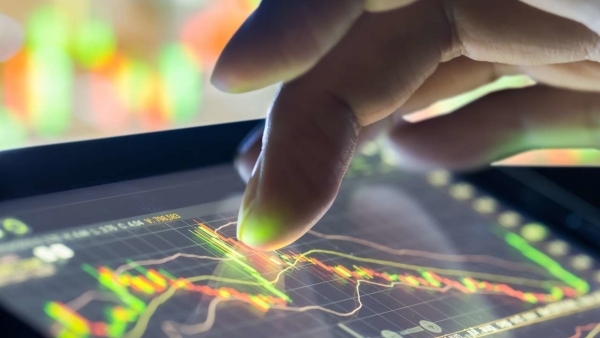 Прогнозы и комментарии. Ликвидные бумаги тянут рынок вниз Прогнозы и комментарии. Ликвидные бумаги тянут рынок вниз