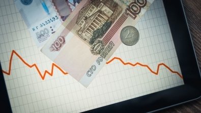 Рубль снижается из-за обвала нефтяных цен Рубль снижается из-за обвала нефтяных цен
