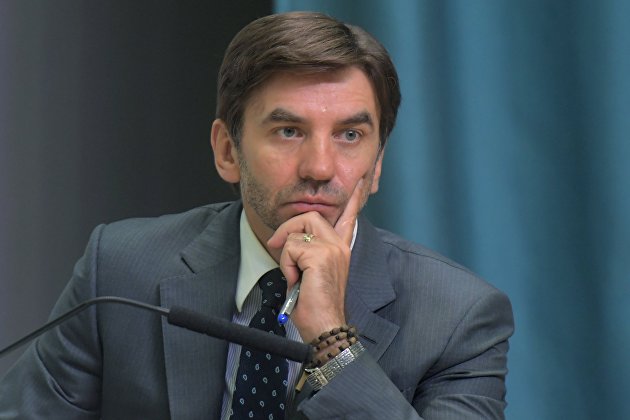 Мосгорсуд отменил арест счетов, ценных бумаг и имущества экс-министра Абызова Мосгорсуд отменил арест счетов, ценных бумаг и имущества экс-министра Абызова