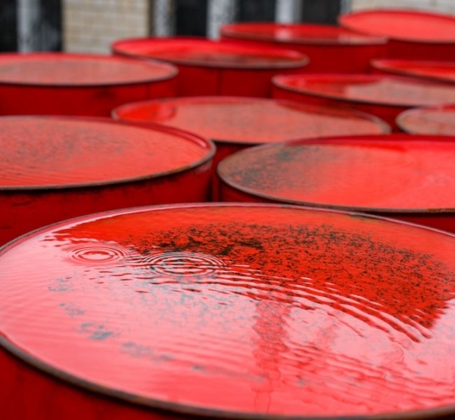 Запасы нефти в США за неделю снизились на 5,47 млн баррелей Запасы нефти в США за неделю снизились на 5,47 млн баррелей