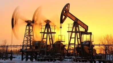 Запасы нефти в США за неделю выросли на 0,45 млн баррелей Запасы нефти в США за неделю выросли на 0,45 млн баррелей