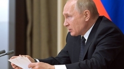 Путин: Малый бизнес не должен пострадать из-за ситуации с коронавирусом Путин: Малый бизнес не должен пострадать из-за ситуации с коронавирусом