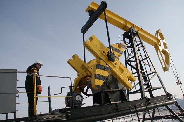 Цены на нефть обрушились к новым минимумам начала 2000-х годов Цены на нефть обрушились к новым минимумам начала 2000-х годов