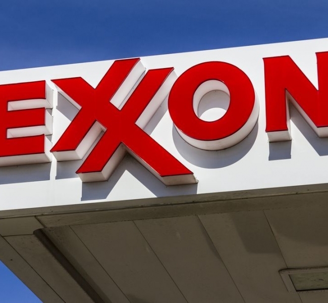 S&P   ExxonMobil c  