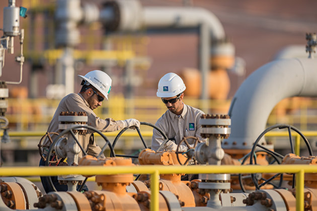 WSJ: Саудовская Аравия готова сократить добычу нефти на своих условиях WSJ: Саудовская Аравия готова сократить добычу нефти на своих условиях