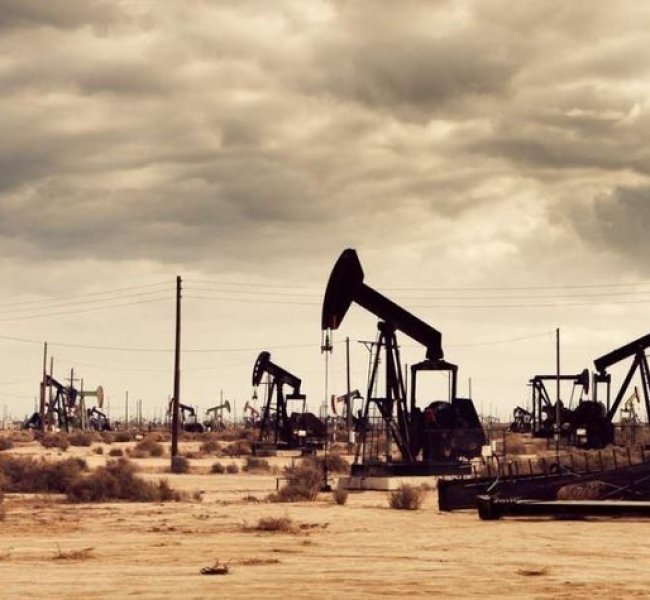 Фьючерсы на нефть Brent теряют более 15% Фьючерсы на нефть Brent теряют более 15%