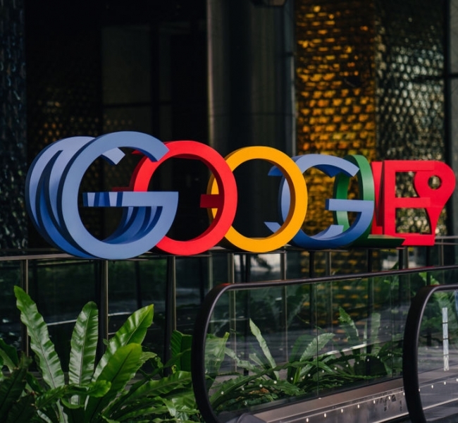 Акции владельца поисковика Google растут на 8% после отчета Акции владельца поисковика Google растут на 8% после отчета