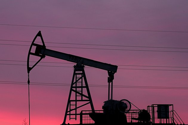Нефть дешевеет на опасениях возможности новой волны коронавируса в Китае Нефть дешевеет на опасениях возможности новой волны коронавируса в Китае