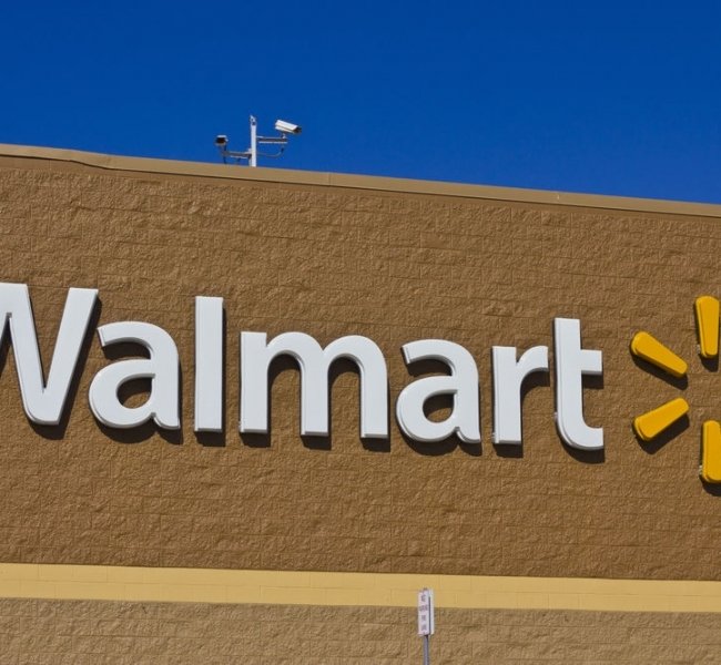Акции Walmart обновили рекордные уровни после публикации отчета Акции Walmart обновили рекордные уровни после публикации отчета