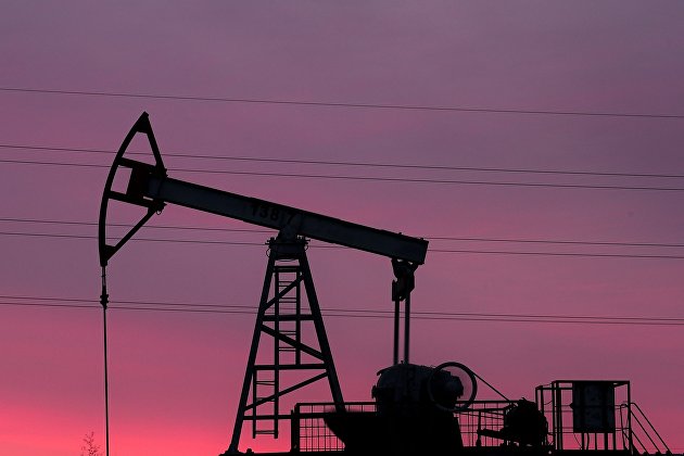Цены на нефть ушли в минус на опасениях вокруг распространения COVID-19