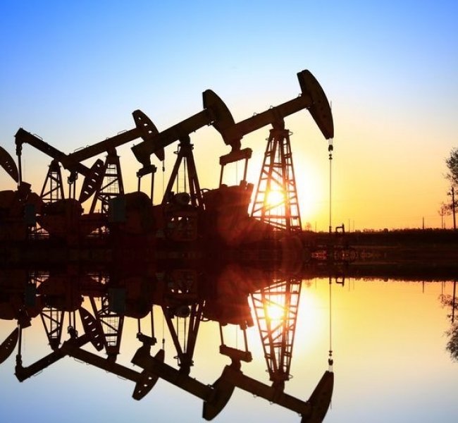 Запасы нефти в США за неделю выросли на 5,7 млн баррелей Запасы нефти в США за неделю выросли на 5,7 млн баррелей