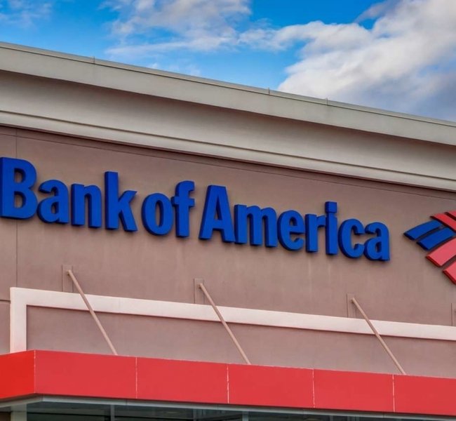 Bank of America сообщил о снижении чистой прибыли в два раза Bank of America сообщил о снижении чистой прибыли в два раза