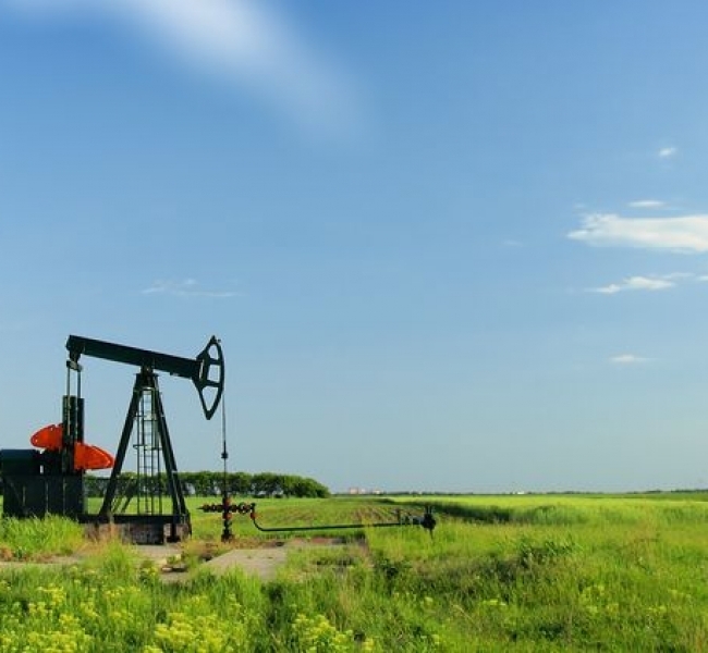 Интерфакс: В РФ задумались о хеджировании нефтегазовых доходов