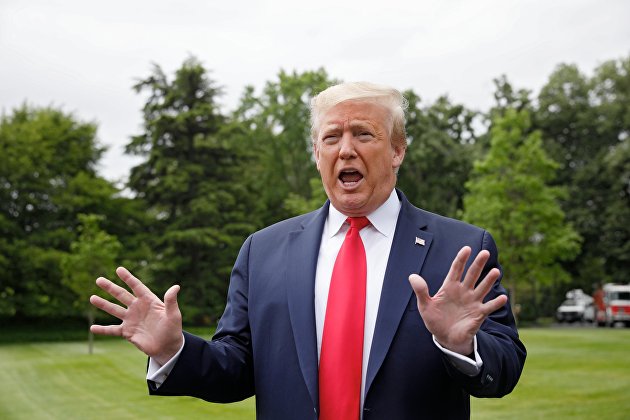 Трамп подписал указ "об угрозе WeChat" Трамп подписал указ "об угрозе WeChat"