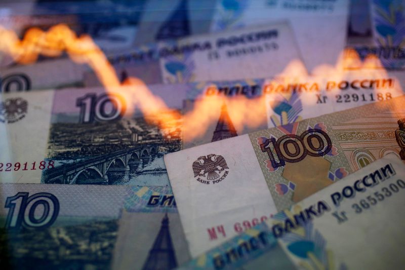 Рубль достиг к евро максимума с августа 2020 года Рубль достиг к евро максимума с августа 2020 года