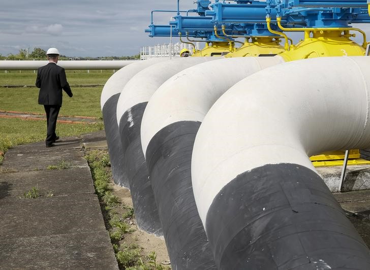 Газпром забронировал на апрель допмощности для транзита через Украину в 14,2 млн куб м/cут Газпром забронировал на апрель допмощности для транзита через Украину в 14,2 млн куб м/cут
