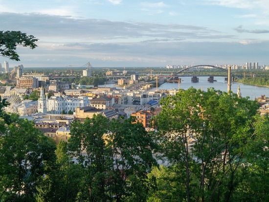 В Киеве не хотят повторения Сребреницы в Донбассе В Киеве не хотят повторения Сребреницы в Донбассе