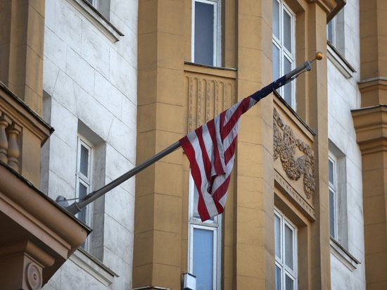 Посол США в России обозначил сроки возвращения в Москву Посол США в России обозначил сроки возвращения в Москву