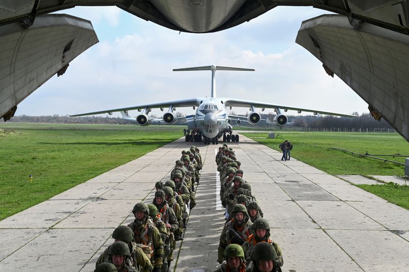 Украина приветствует решение РФ об отводе войск от границы -- Зеленский Украина приветствует решение РФ об отводе войск от границы -- Зеленский