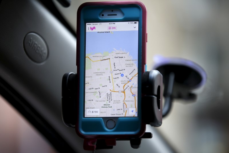 Lyft ������� ������������� �� ������������ ����������� ���� ������ Toyota
