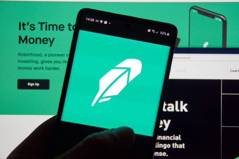 ������ Robinhood � ���� IPO ����� ��������� 30 ����