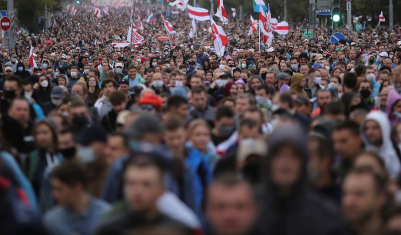 Белорусская оппозиция объявила подготовку к новым протестам Белорусская оппозиция объявила подготовку к новым протестам