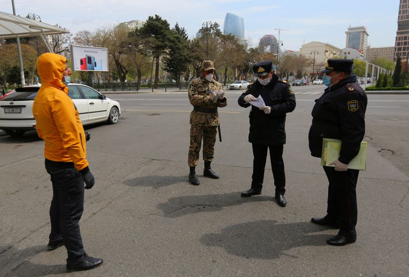 Азербайджан продлил карантинный режим до 1 августа Азербайджан продлил карантинный режим до 1 августа