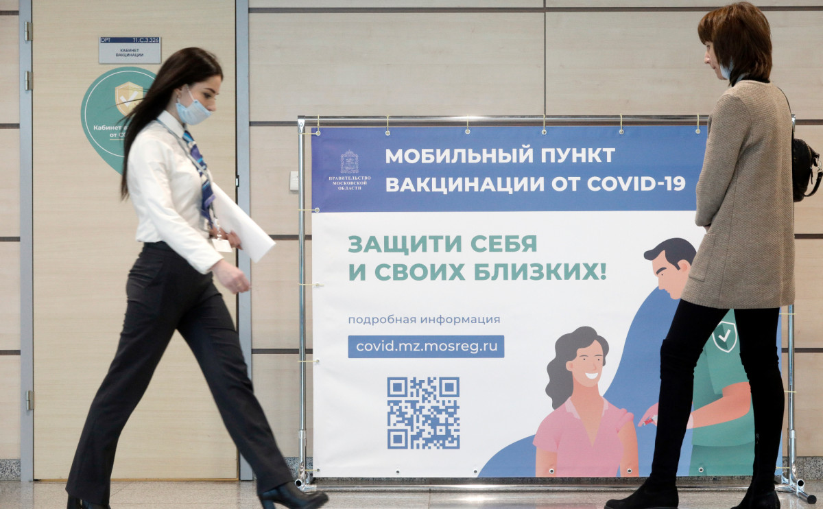 Что мешает иностранцам приехать в Россию за вакцинами от COVID-19 Что мешает иностранцам приехать в Россию за вакцинами от COVID-19
