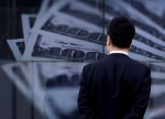 По состоянию на 13:00 мск 29 июня средний оптовый курс покупки/продажи наличного доллара в банках Москвы составил 72,03/72,85 руб. По состоянию на 13:00 мск 29 июня средний оптовый курс покупки/продажи наличного доллара в банках Москвы составил 72,03/72,85 руб.