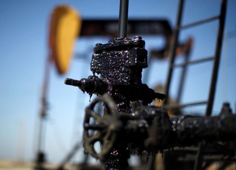 Фьючерсы на нефть WTI подешевели во время европейской сессии Фьючерсы на нефть WTI подешевели во время европейской сессии