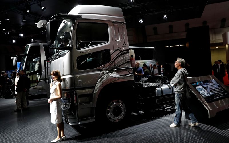 Daimler, Volvo  Traton  $600       