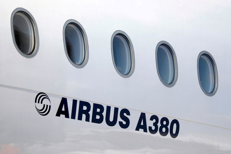 Поставки Airbus выросли на 52% в первом полугодии Поставки Airbus выросли на 52% в первом полугодии