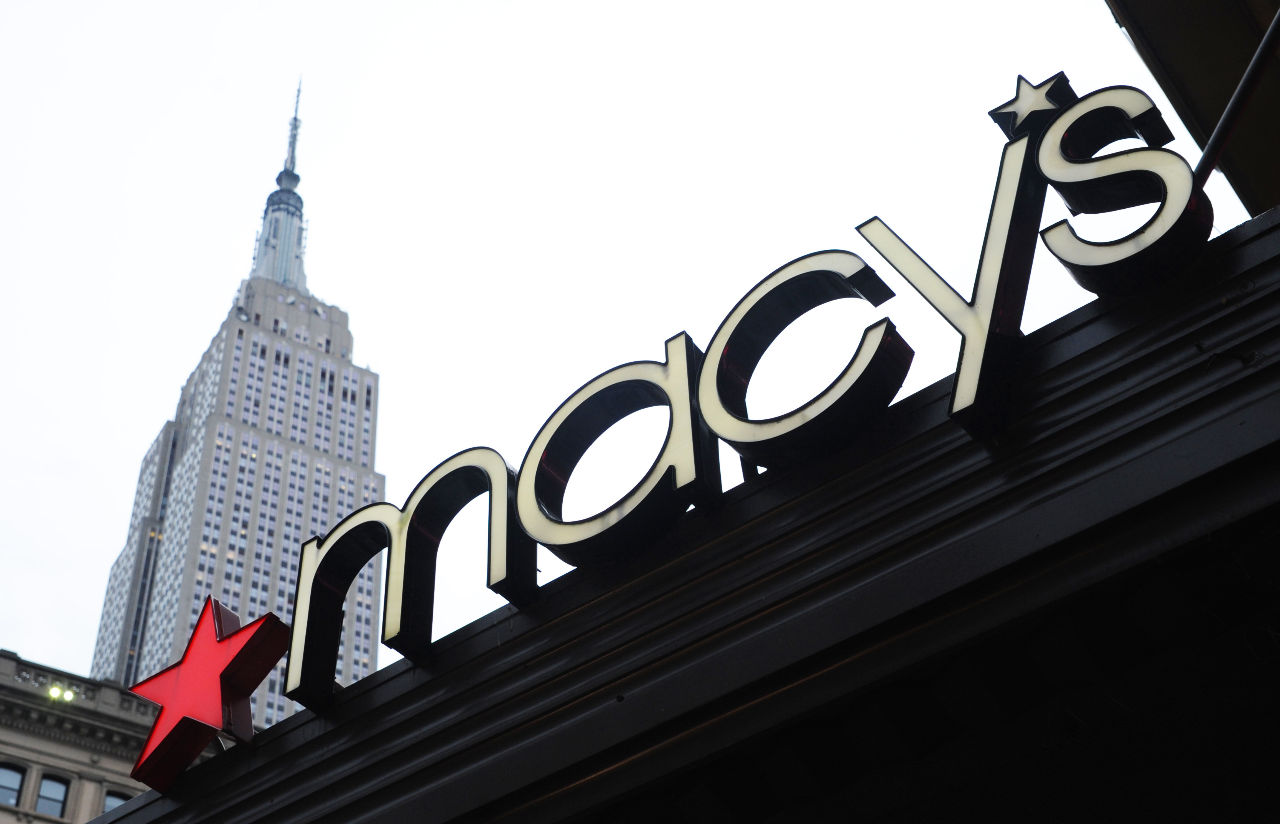 В США скупают акции ритейлеров. Macy’s прибавила почти 7% В США скупают акции ритейлеров. Macy’s прибавила почти 7%