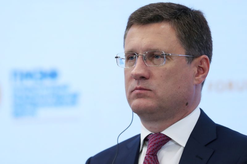 Новак: Потребление нефти растет, нужно постепенно наращивать добычу Новак: Потребление нефти растет, нужно постепенно наращивать добычу