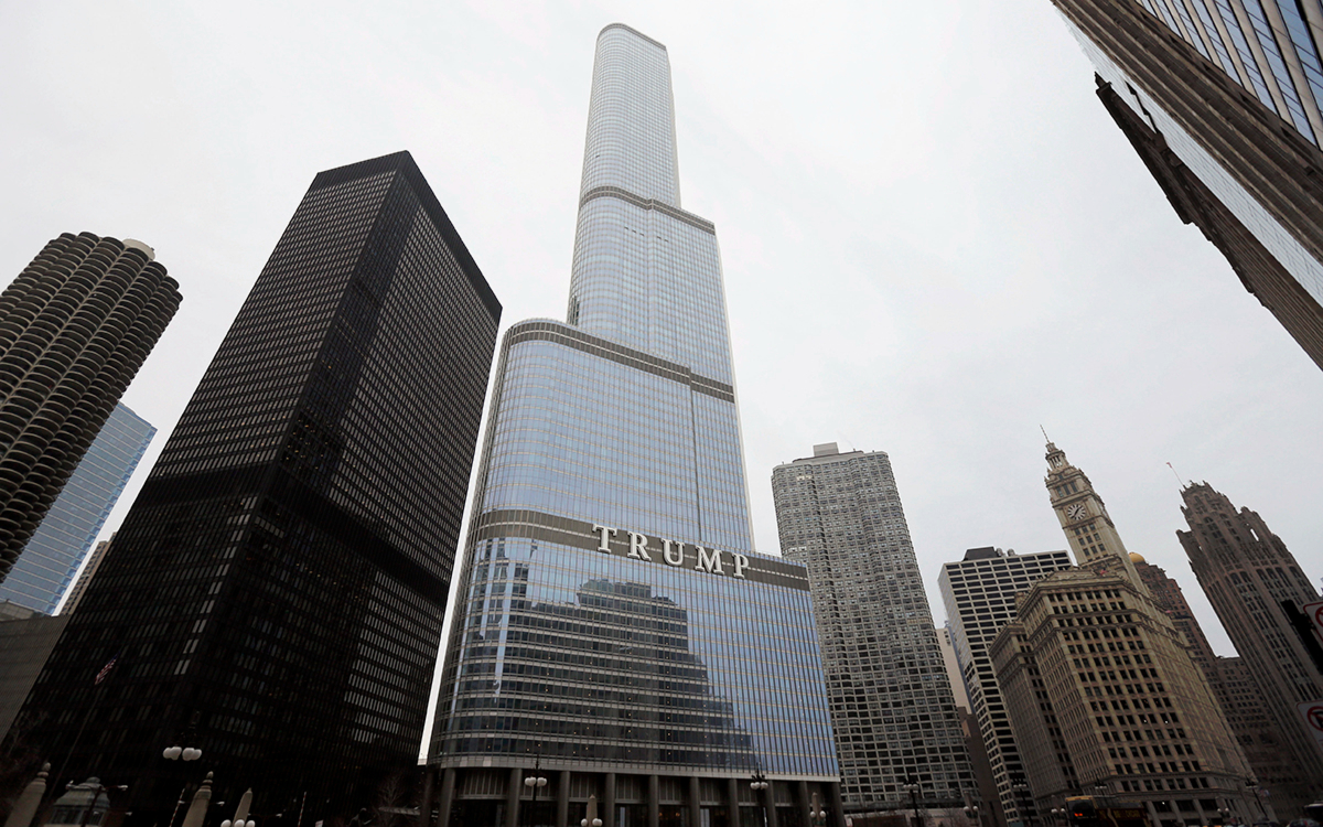 СМИ узнали о причитающемся Трампу $1 млн за налоги на небоскреб в Чикаго СМИ узнали о причитающемся Трампу $1 млн за налоги на небоскреб в Чикаго