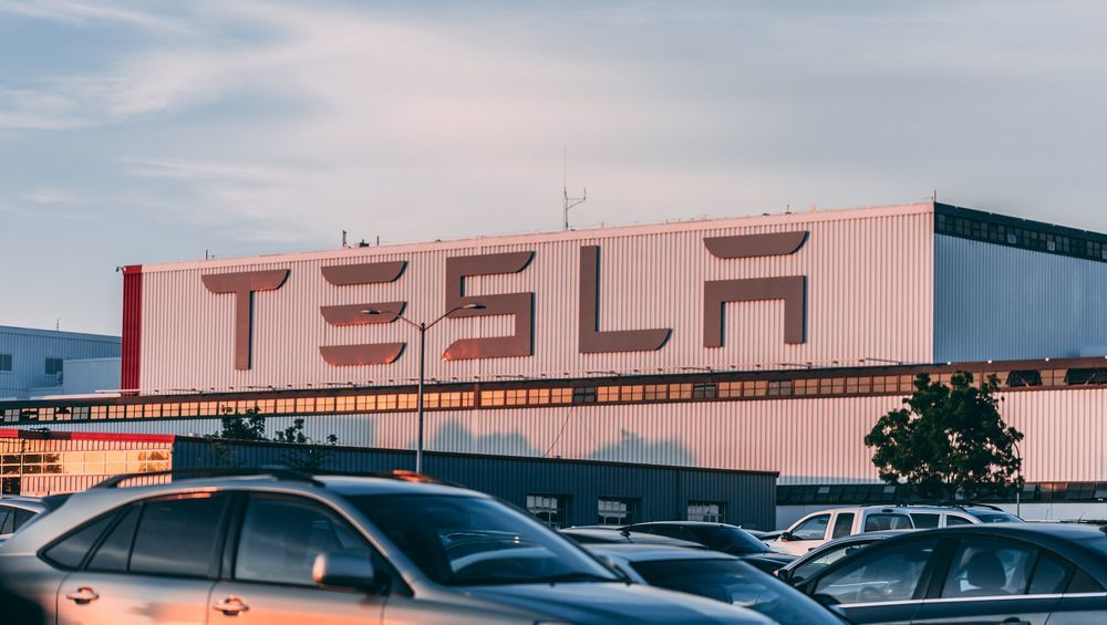 Tesla ����� ���������� ����� ��������������