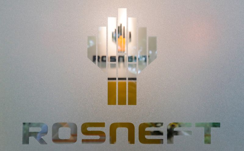 Роснефть и Русгидро договорились развивать инфраструктуру для зарядки электромобилей Роснефть и Русгидро договорились развивать инфраструктуру для зарядки электромобилей