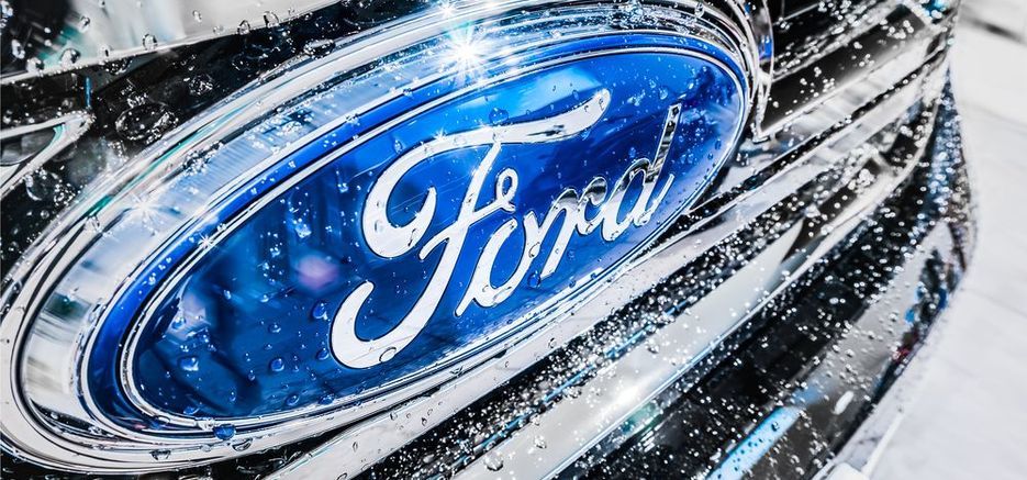 Ford инвестирует в переработку аккумуляторов. Что это значит