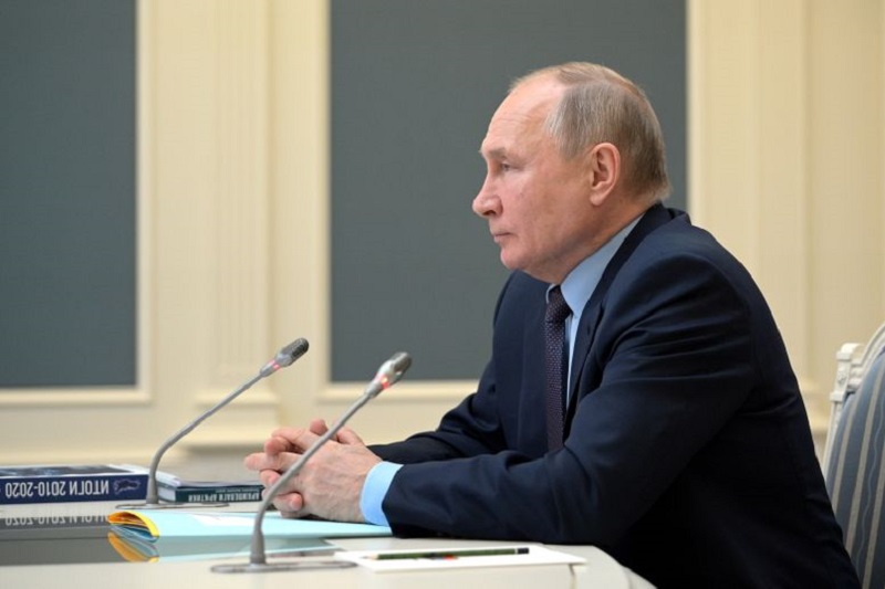 Инфляцию надо снижать, иначе в реализации многих проектов не будет смысла - Путин Инфляцию надо снижать, иначе в реализации многих проектов не будет смысла - Путин