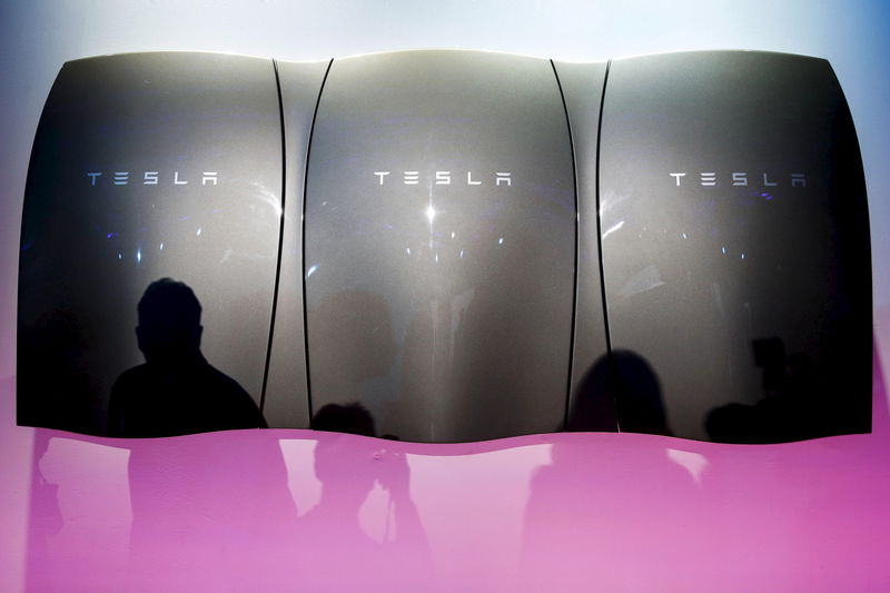 Несколько поставщиков Apple и Tesla приостановили производство в КНР из-за требований об энергосбережении Несколько поставщиков Apple и Tesla приостановили производство в КНР из-за требований об энергосбережении
