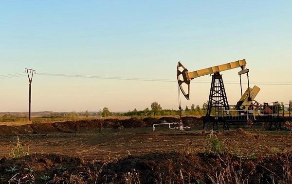 Ангола призывает участников нефтегазового рынка принимать меры по компенсации вредного воздействия