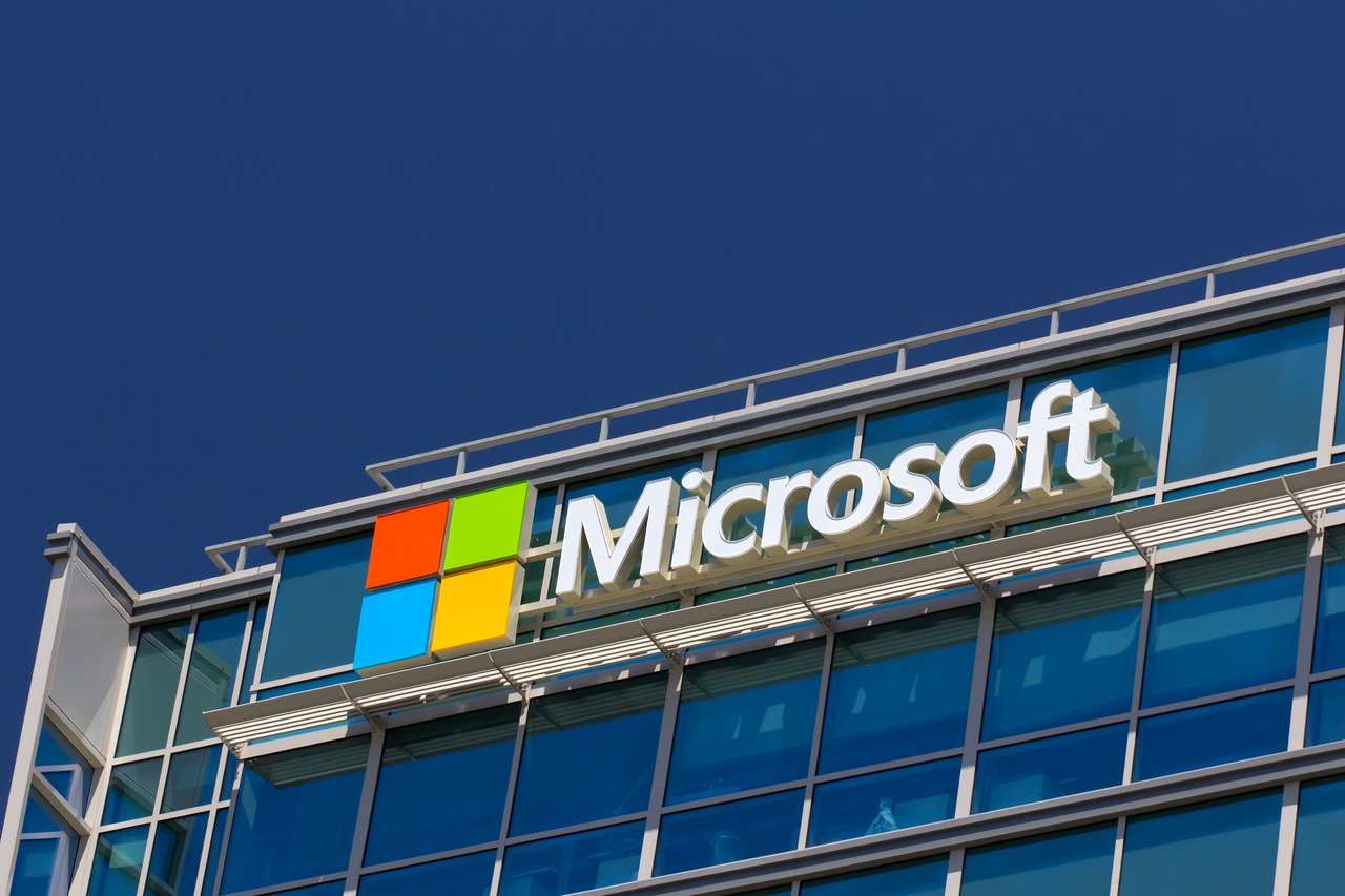 Microsoft попал по цензуру в Китае. Почему акции все равно растут