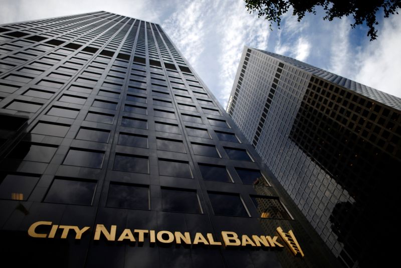 НЕДЕЛЯ НА УОЛЛ-СТРИТ: Рынок следит за ростом кредитных портфелей региональных банков США