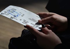 Роспотребнадзор счел недопустимым взимать плату за исправление ошибок в авиабилете Роспотребнадзор счел недопустимым взимать плату за исправление ошибок в авиабилете